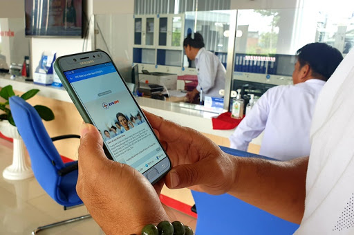 EVNHCMC khuyến khích khách hàng giao dịch trực tuyến trong mùa dịch