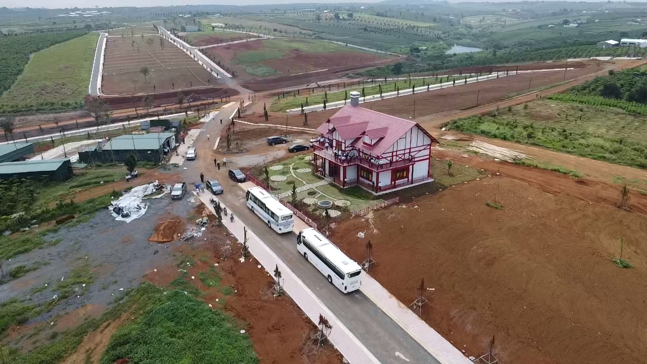 Lâm Đồng Doanh nghiệp “núp bóng” cá nhân xẻ đồi phân lô tách thửa tràn lan