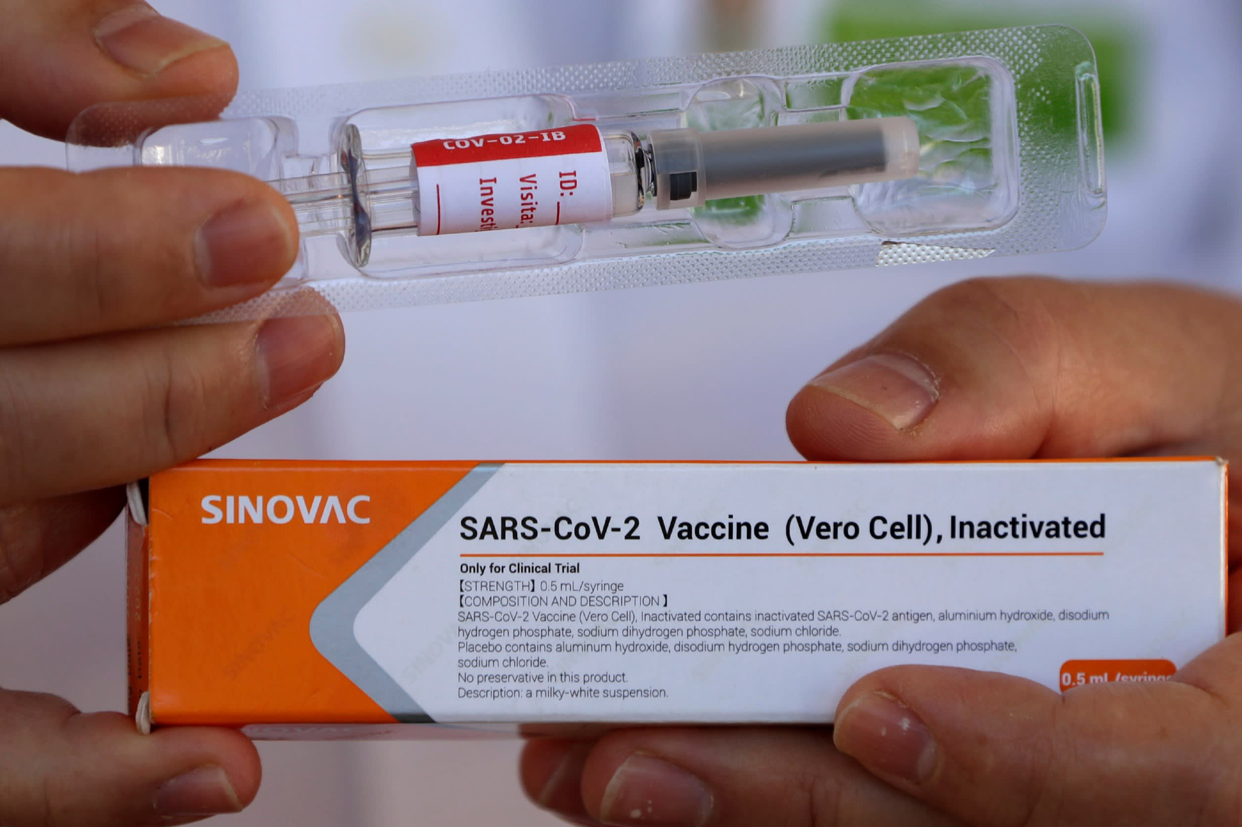 WHO phê chuẩn sử dụng khẩn cấp vaccine COVID-19 của Sinovac