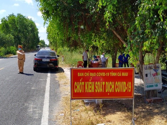 Cà Mau Phê bình Chủ tịch UBND huyện chậm trễ chống dịch COVID-19