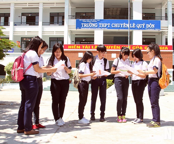 Ninh Thuận xét nghiệm Covid-19 hơn 850 người phục vụ kỳ thi lớp 10