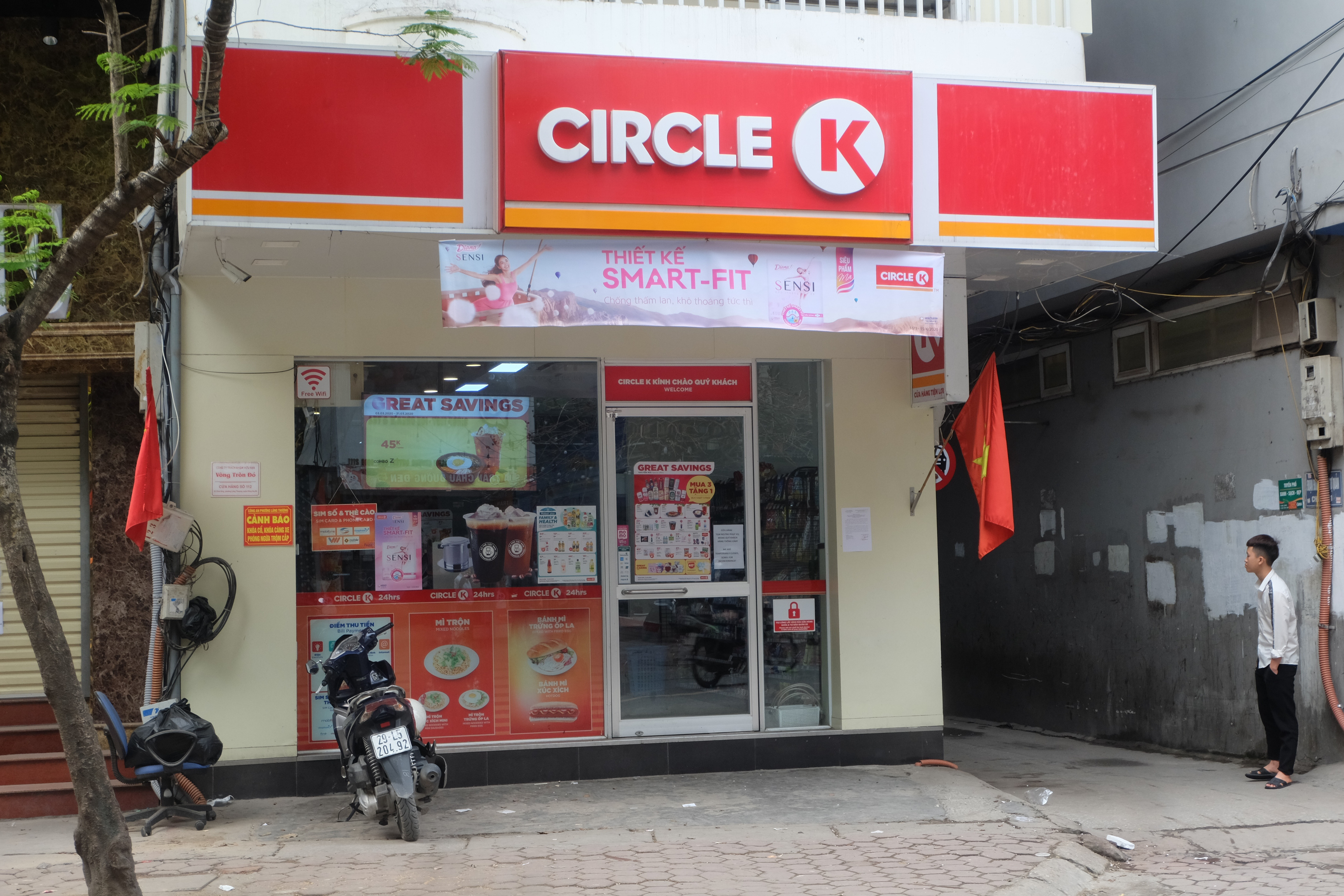 TP HCM tìm người từng đến Circle K quận 6 