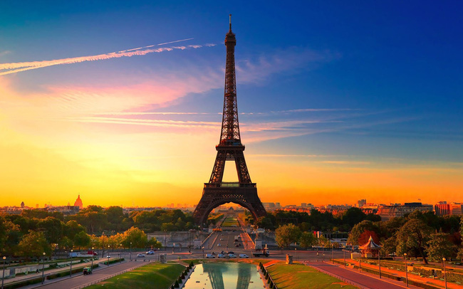 Pháp mở cửa hoàn toàn biên giới cho công dân EU từ ngày 96