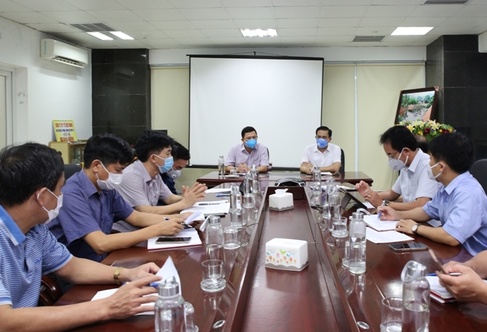 Hà Tĩnh họp khẩn sau khi phát hiện chùm ca bệnh dương tính với SARS - CoV -2