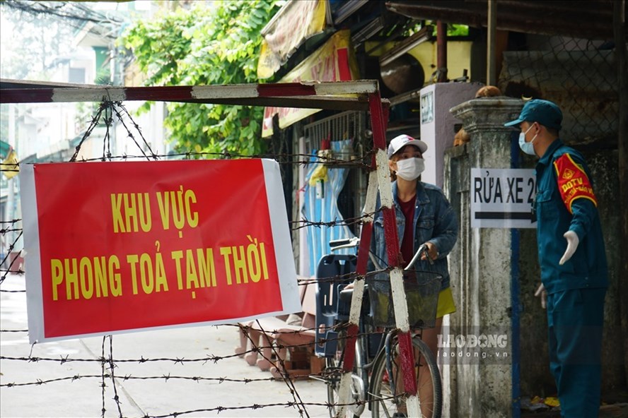 TPHCM phong tỏa 159 địa điểm để phòng chống COVID-19