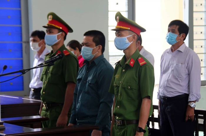 Nguyên trưởng phòng tài chính – kế toán  Trung tâm Y tế Phan Thiết lãnh án 20 năm tù