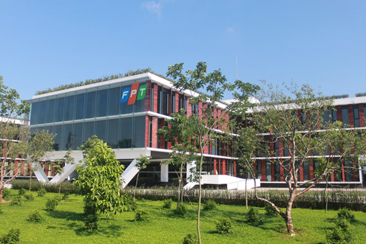 FPT báo lãi trước thuế gần 2.500 tỷ đồng sau 5 tháng