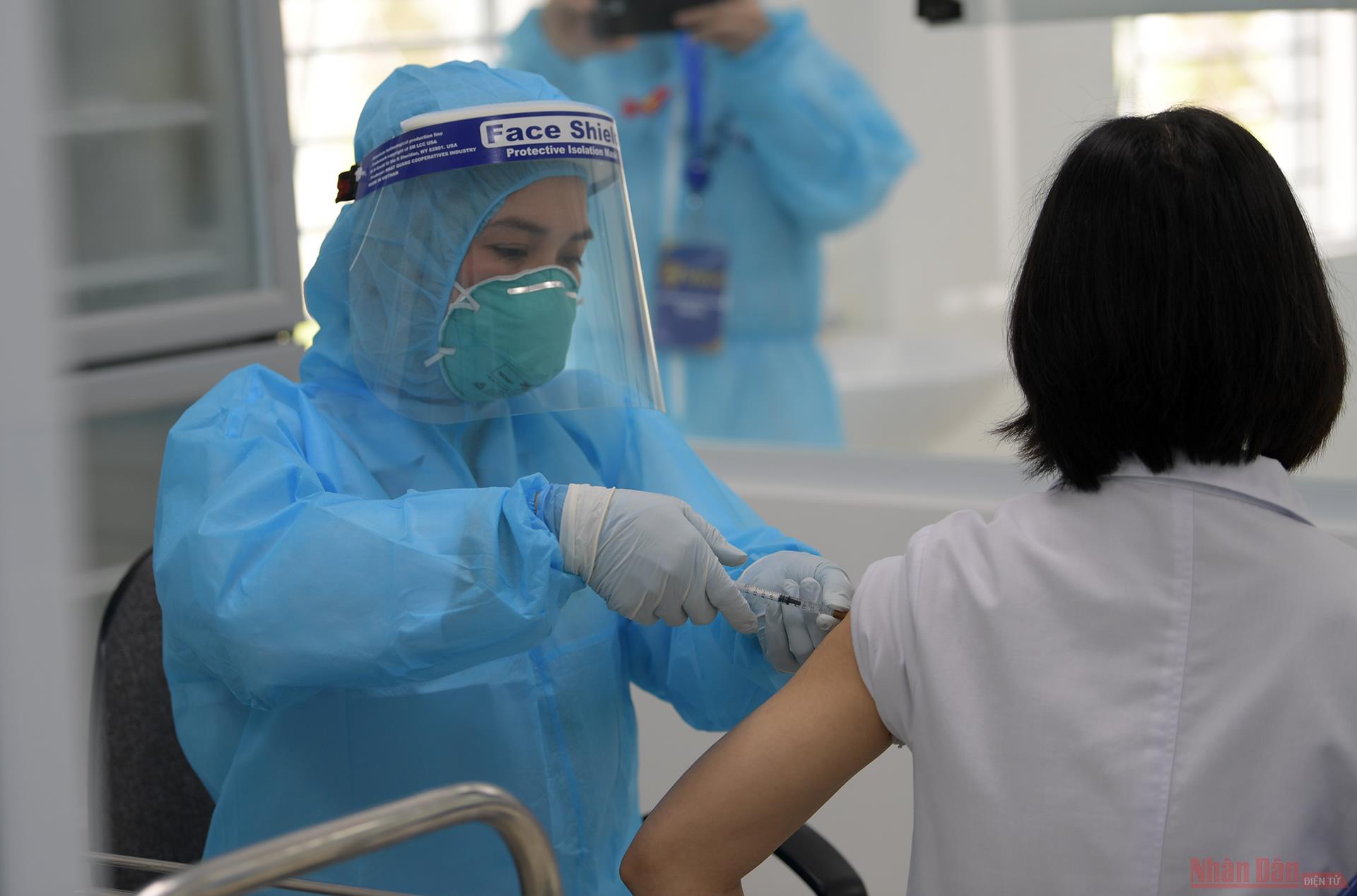 Sáng 166, Việt Nam ghi nhận thêm 92 ca mắc mới COVID-19, trong đó Bắc Giang có 61 ca