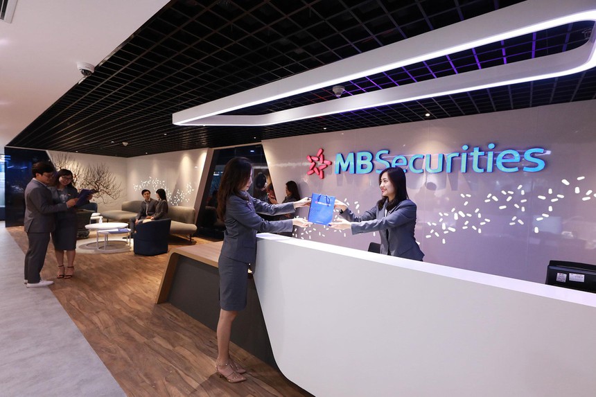 Tổng giám đốc MB đăng ký bán 1 triệu cổ phiếu