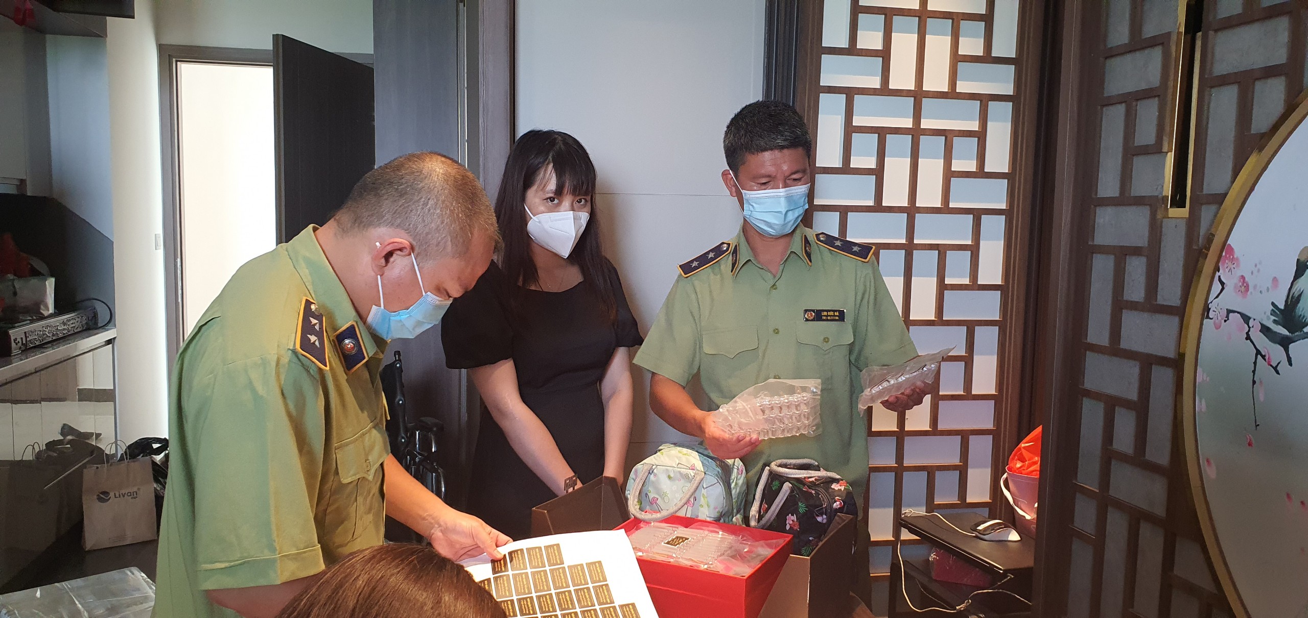 Bắt giữ lô Đông trùng hạ thảo Tây tạng không rõ nguồn gốc tại Hà Nội