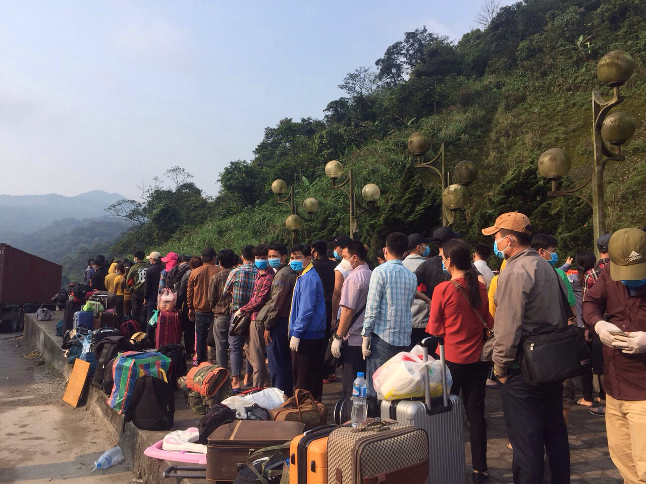 Hà Tĩnh dừng tiếp nhận công dân Việt Nam nhập cảnh qua Cửa khẩu Cầu Treo từ ngày mai (186)