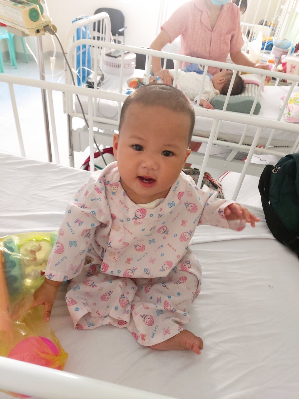 Thêm cơ hội sống khỏe hơn đến với những trái tim nhỏ bé nhưng kiên cường