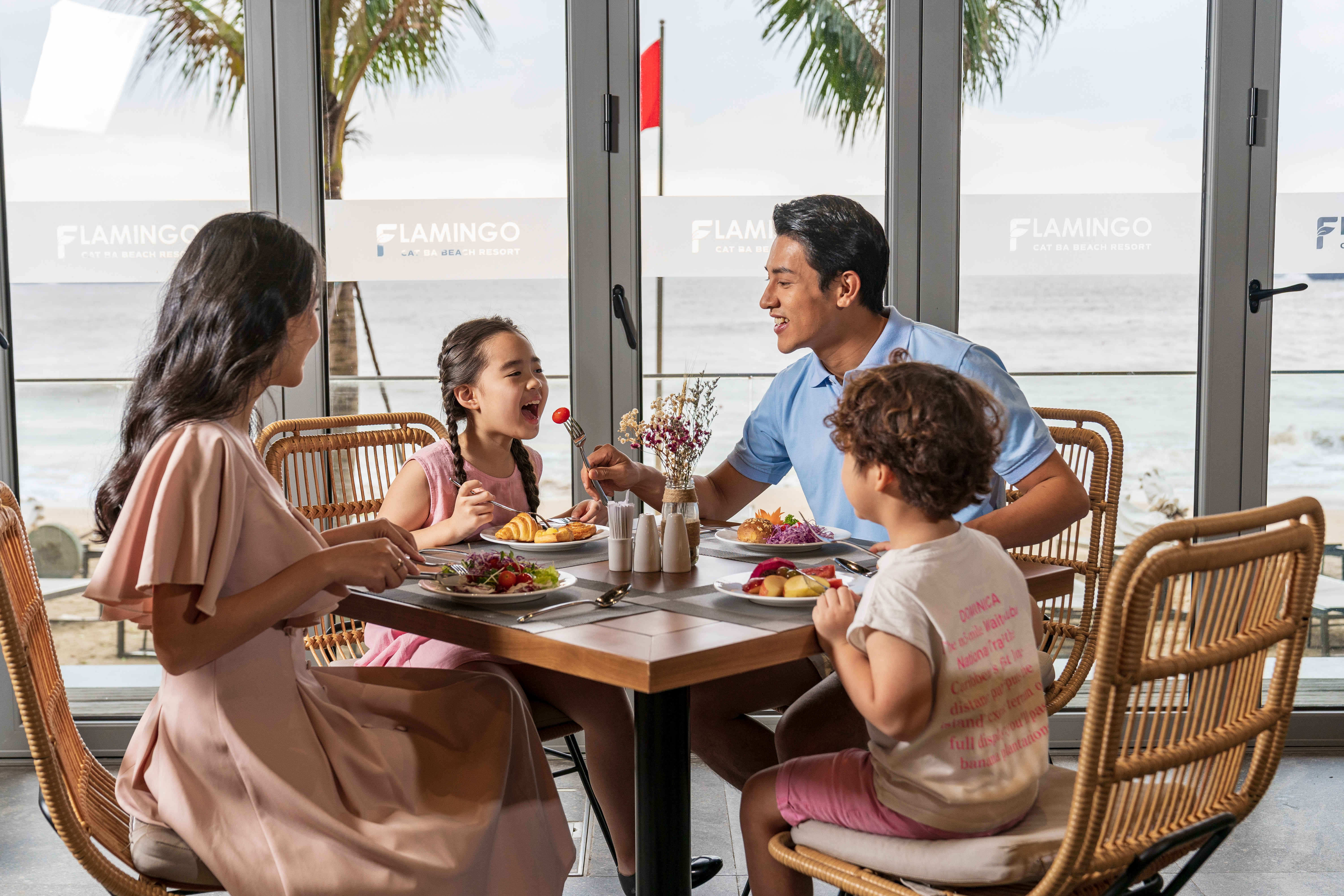 Bật mí điểm đến hấp dẫn nhất hè 2021 người lớn và trẻ nhỏ cùng mê