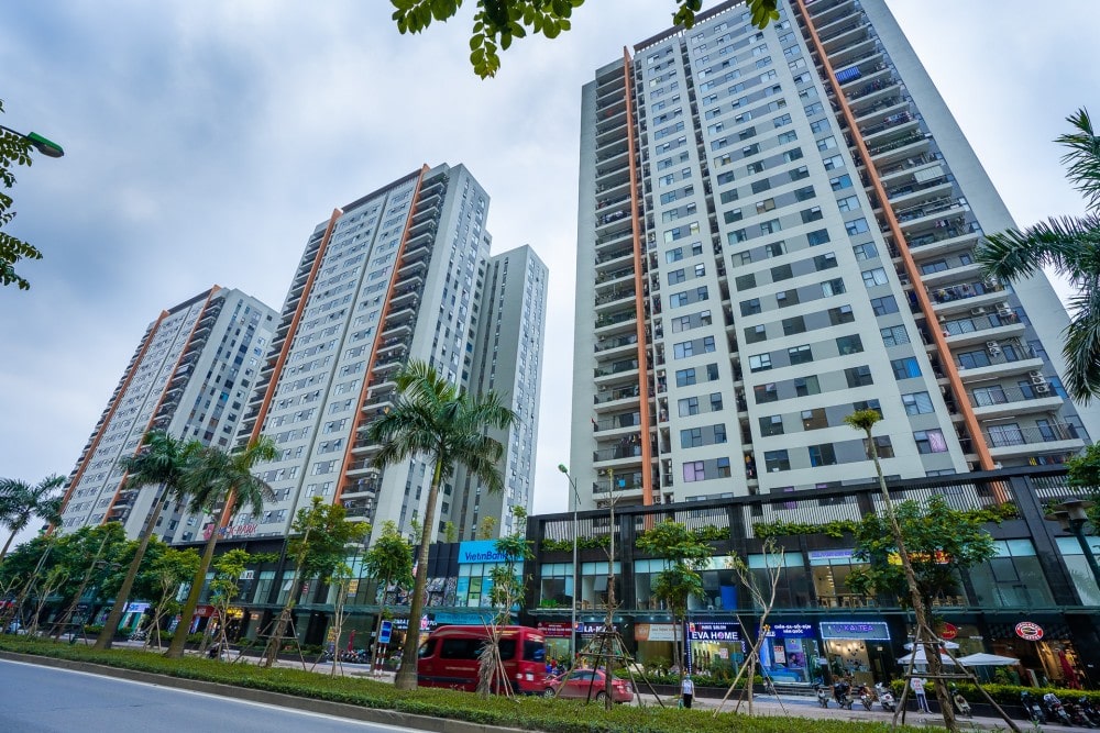 Hà Nội Bé trai 10 tuổi rơi từ cửa sổ tầng 5 chung cư 