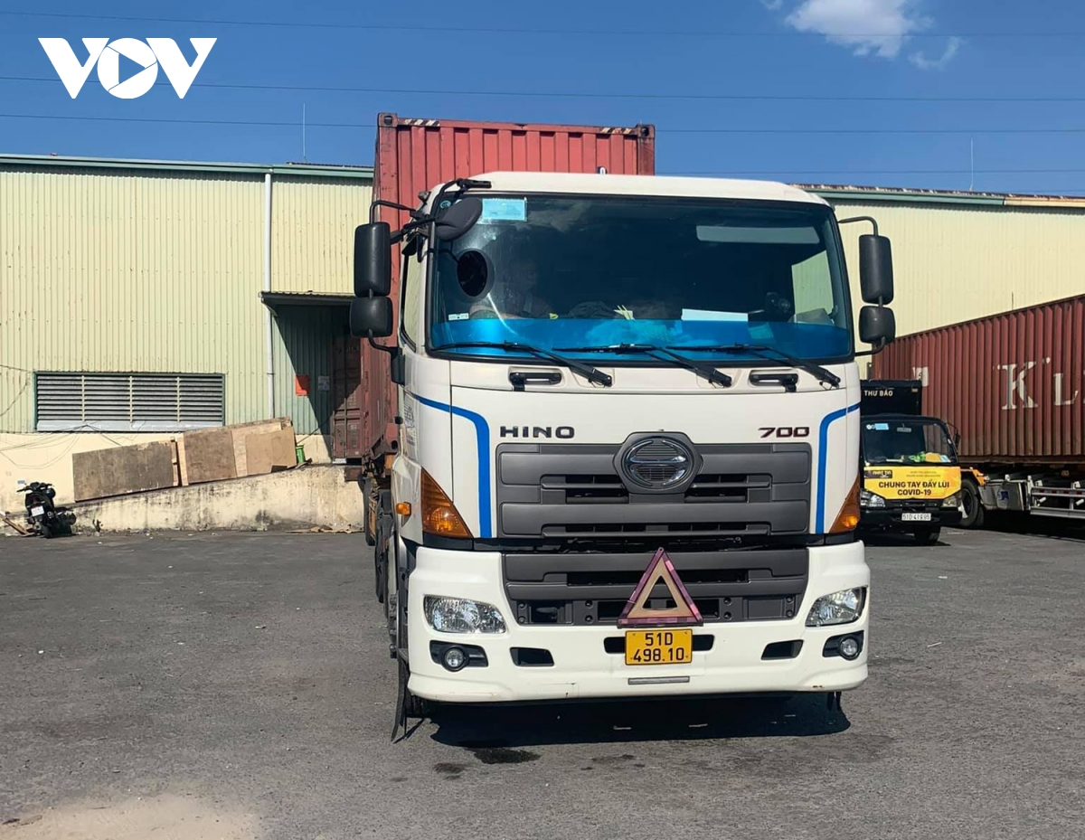 Công an Đà Nẵng tước giấy phép lái xe của tài xế từ vùng dịch, cố tình vào thành phố