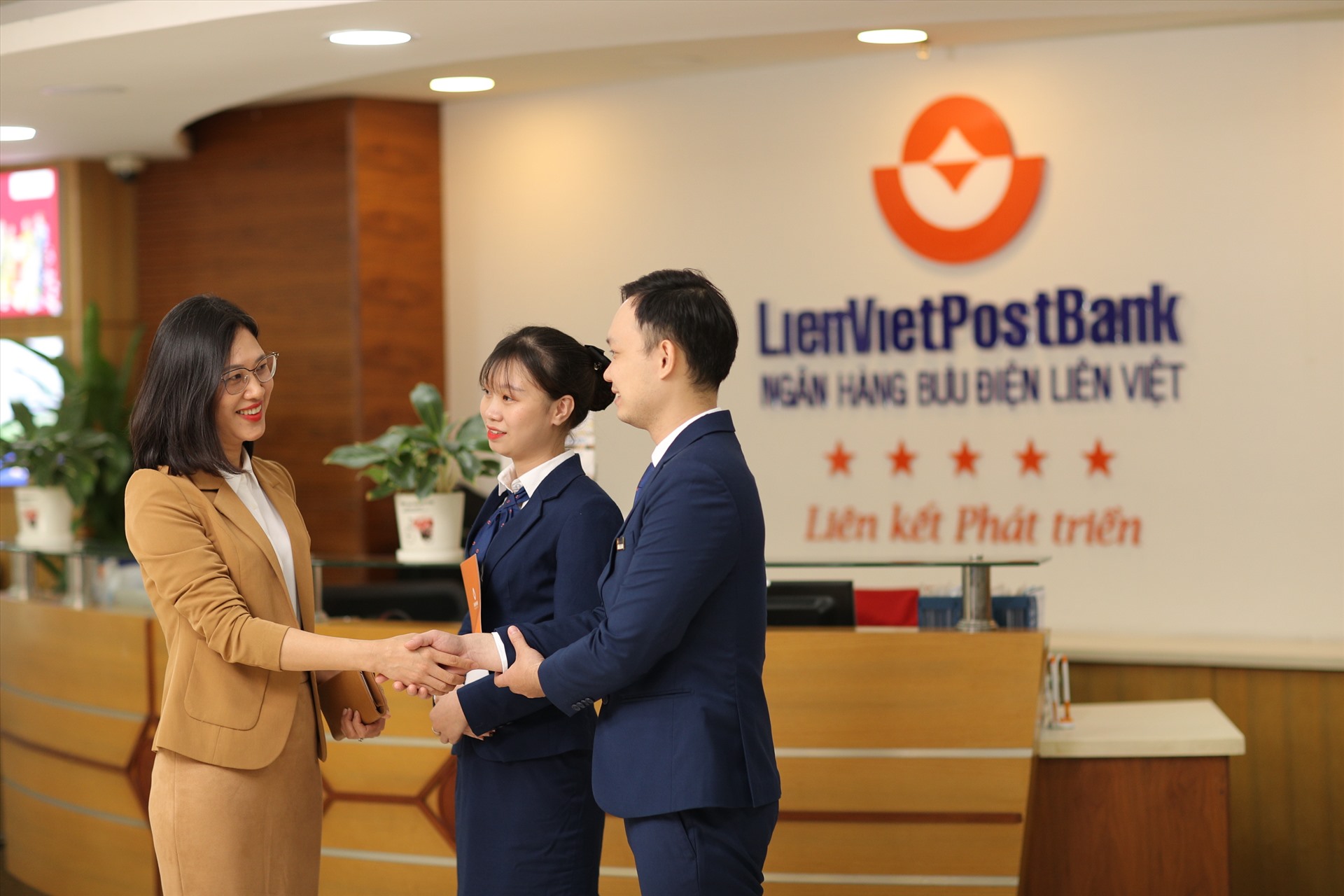 LienVietPostBank được chấp thuận tăng vốn điều lệ, chia cổ tức bằng cổ phiếu tỷ lệ 12%