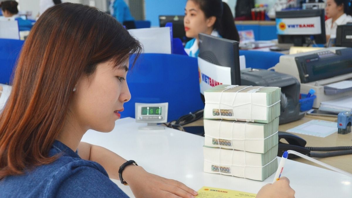 Giảm 30 khoản phí, lệ phí đến hết năm 2021 với số tiền khoảng 1.000 tỷ đồng 