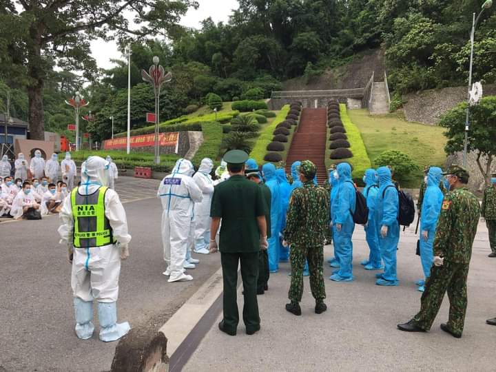 Vụ 10 công dân Trung Quốc nhập cảnh trái phép bị bắt ở Ninh Thuận 12 cán bộ công an cách ly tập trung vì một người Trung Quốc nhiễm Covid-19