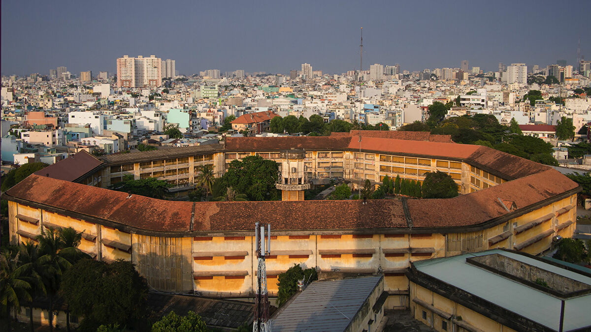 3 cán bộ nhiễm Covid-19, trại tạm giam Chí Hòa tìm người liên quan