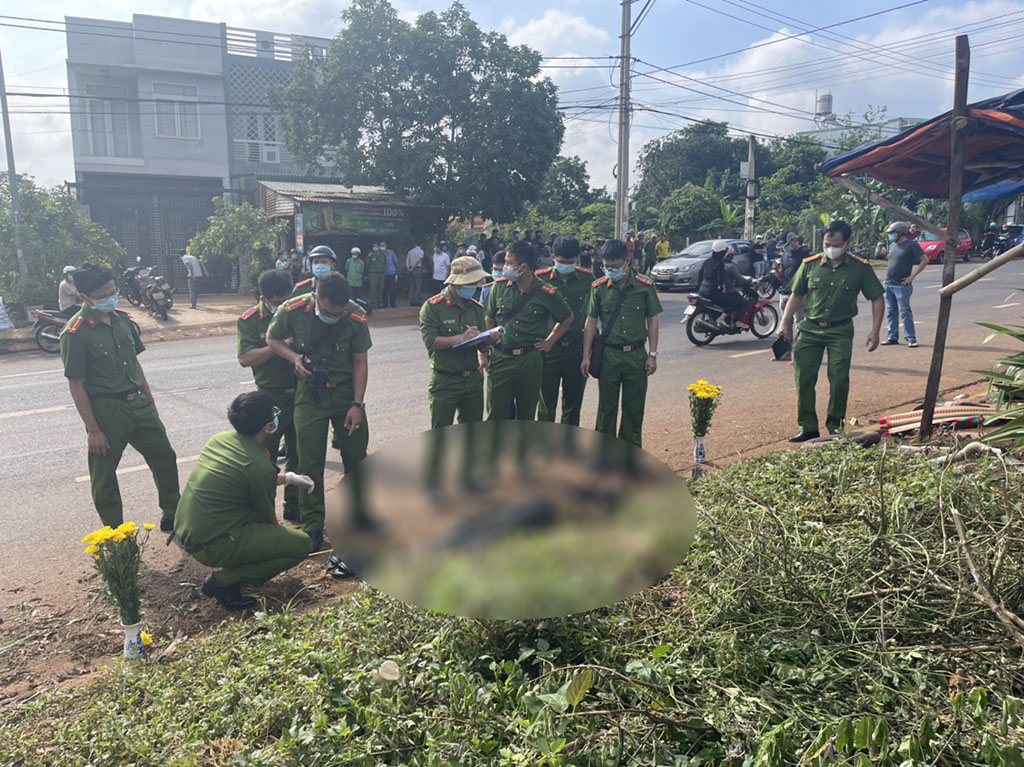 Đắk Lắk Phát hiện thi thể nam sinh đầy thương tích nằm ở bên đường