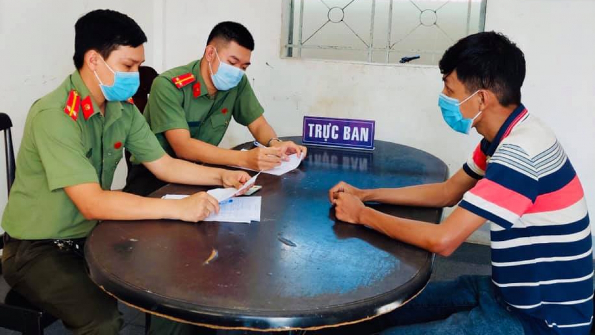 Xử phạt phượt thủ lên TikTok dạy cách khai báo y tế gian dối