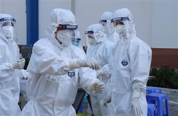 Bình Định Một gia đình có 5 người dương tính với SARS-CoV-2