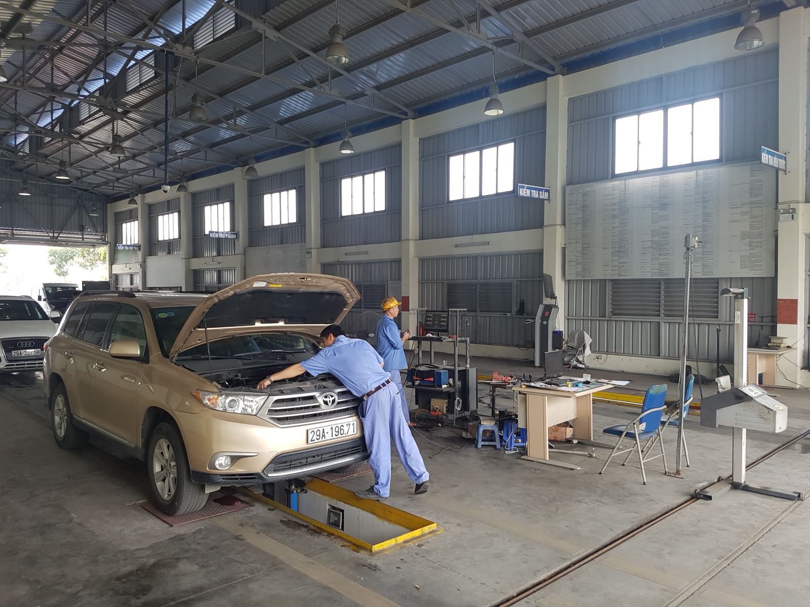 Hơn 171.000 xe ô tô không đạt tiêu chuẩn kiểm định khi đi đăng kiểm