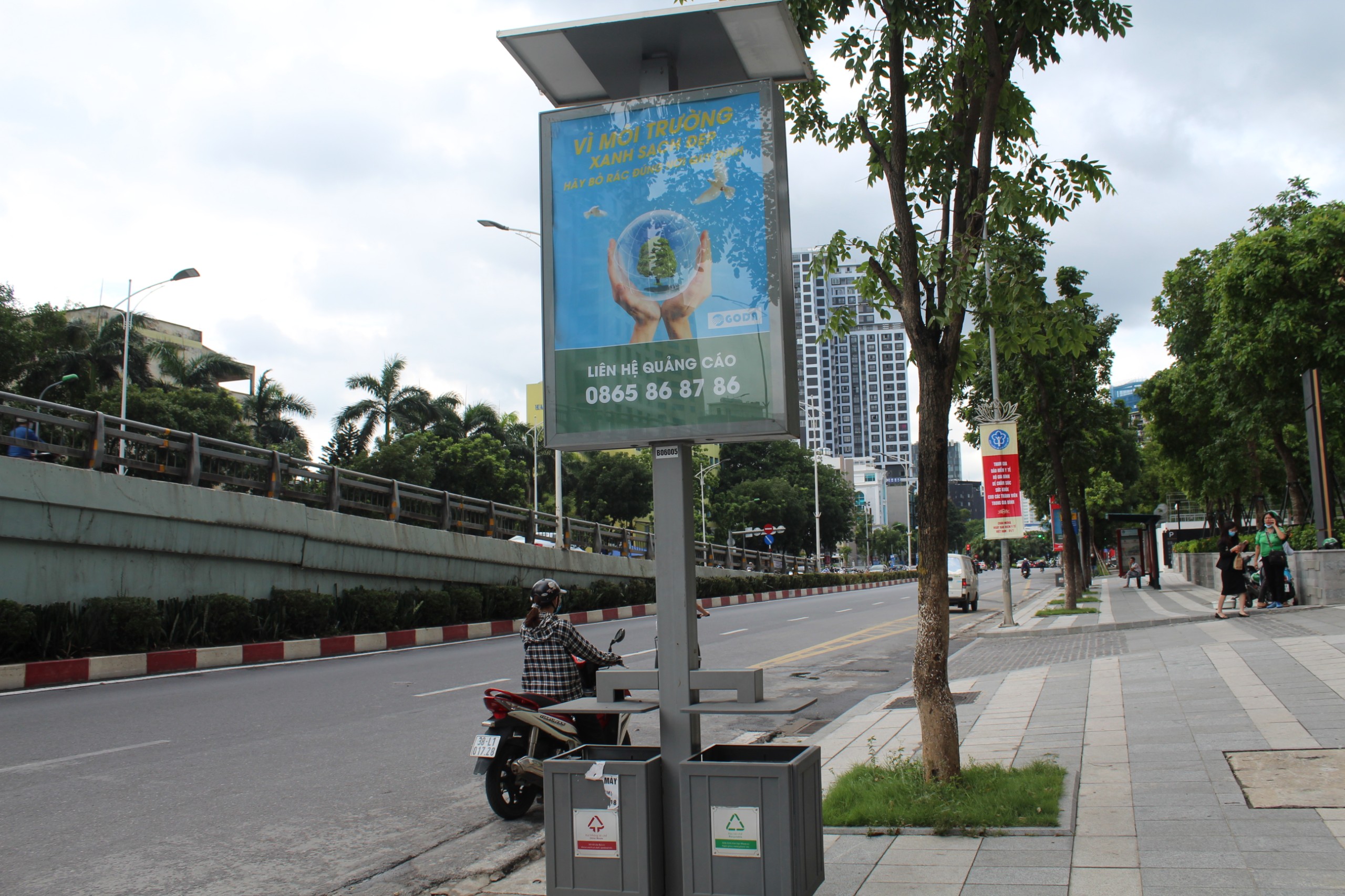 12000 thùng rác công nghệ tại Hà Nội nâng cấp mỹ quan hay sự lãng phí