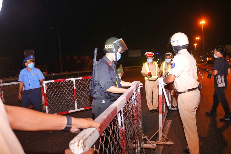 TP.HCM Kích hoạt 12 chốt kiểm soát dịch tại các cửa ngõ 