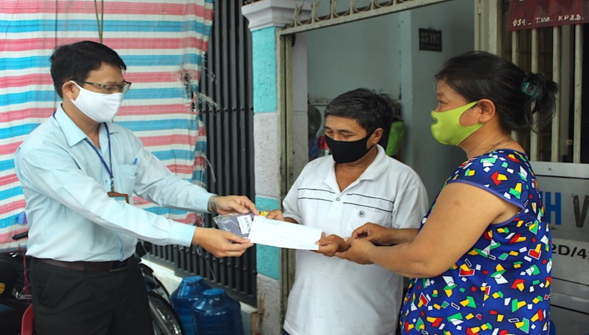 TP HCM chi gần 4 tỉ đồng cho người khó khăn, đói kém trong thời gian giãn cách