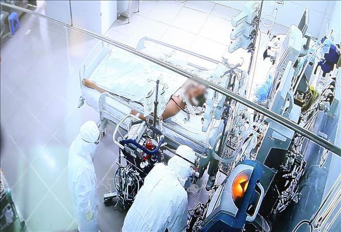 Việt Nam ghi nhận thêm 2 ca tử vong do COVID-19 tại TP Hồ Chí Minh và Bắc Giang