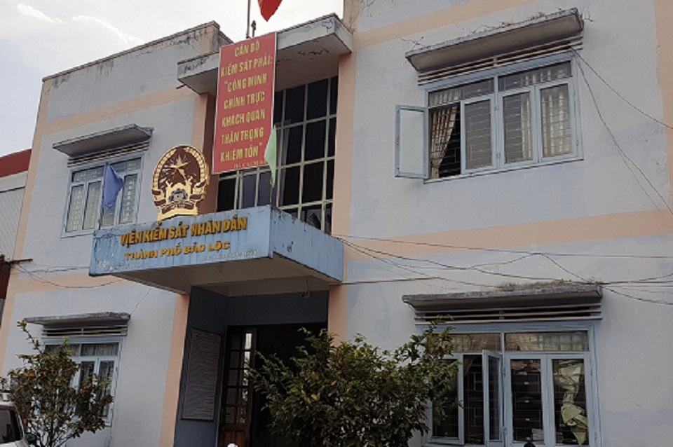 Bắt tạm giam nguyên Phó Viện trưởng Viện KSND TP Bảo Lộc