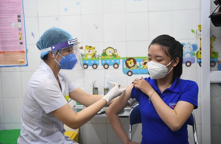 Bổ sung đối tượng sàng lọc trước tiêm vắc xin phòng Covid-19