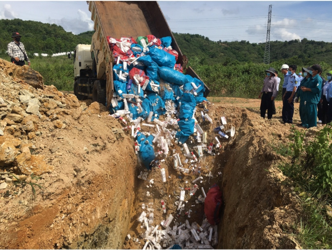 Cục Quản lý thị trường Đắk Lắk Tiêu huỷ số lượng lớn hàng hoá nhập lậu
