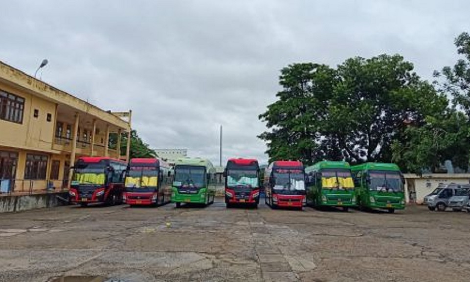 Khai man lịch trình, ô tô tải ở Kon Tum bị tước phù hiệu