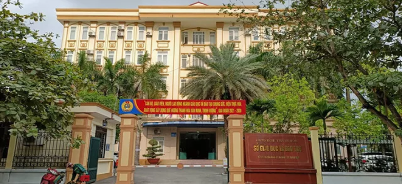 Khởi tố nguyên Giám đốc Sở Giáo dục và Đào tạo tỉnh Thanh Hóa cùng 6 bị can khác