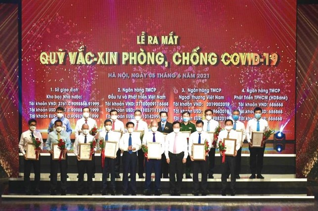 Quỹ vắc xin và nghĩa đồng bào