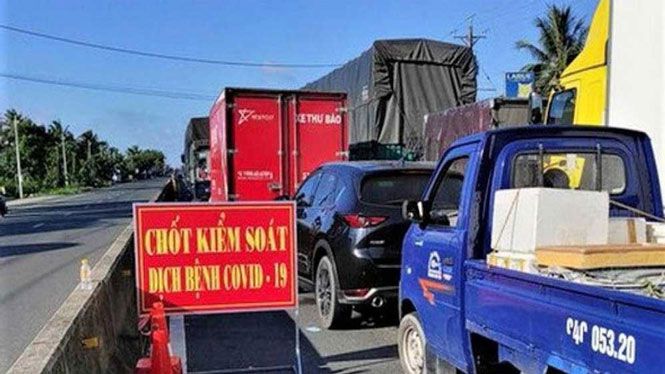 Thêm nhãn hàng mau hỏng để ưu tiên vận chuyển hàng hóa qua vùng dịch