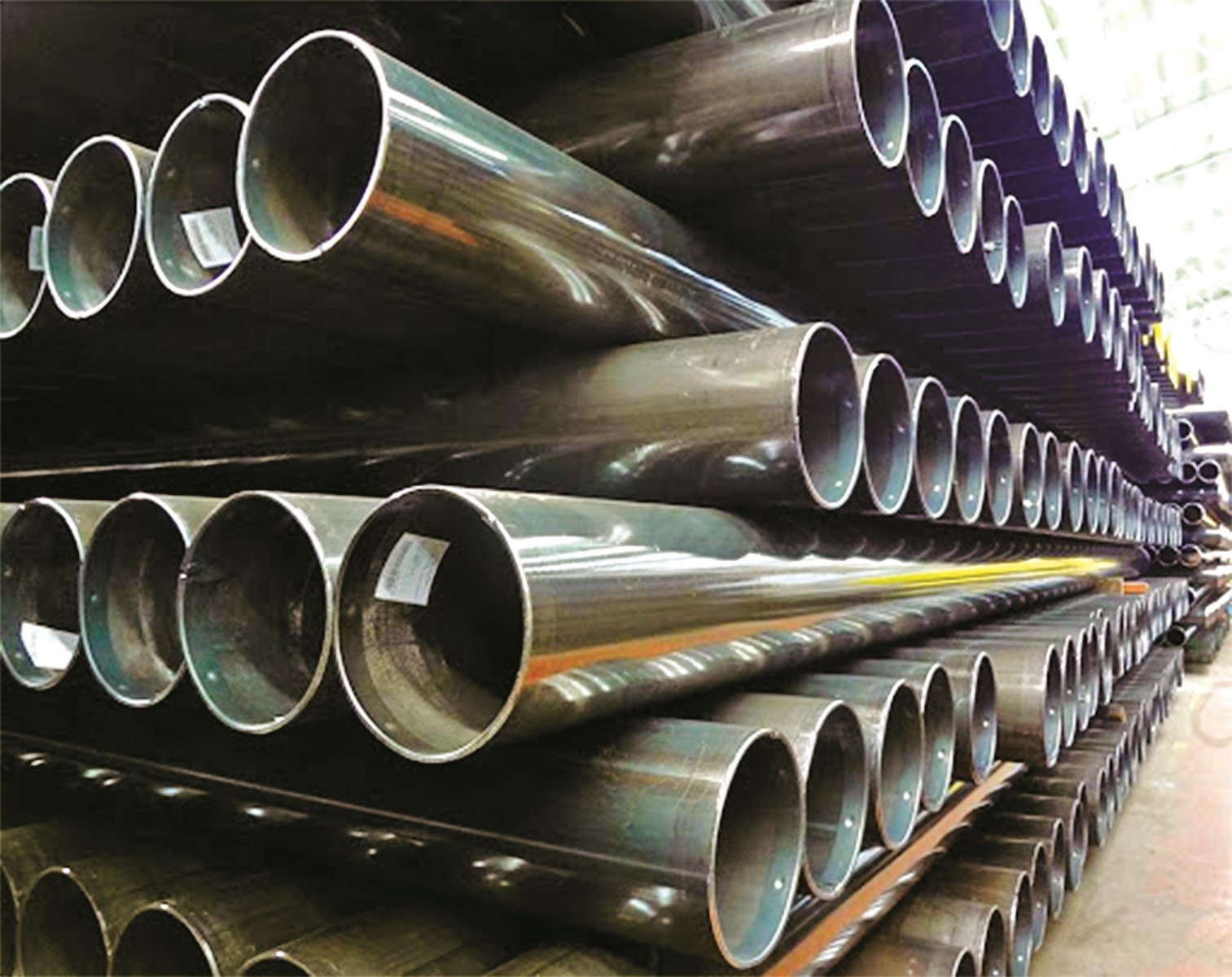 Người thân và lãng đạo Thép Tiến Lên giao dịch khá sôi động cổ phiếu TLH