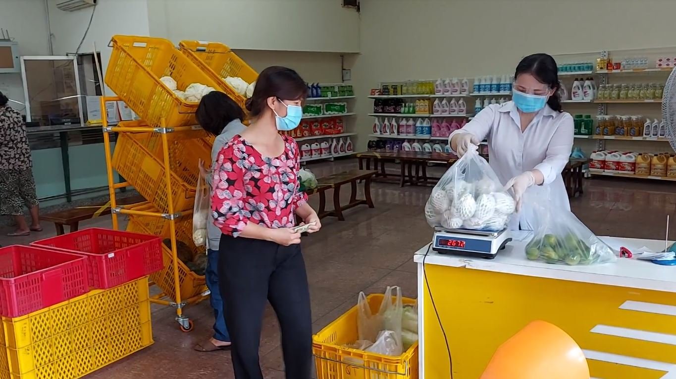 Vietnam Post kích hoạt gần 500 điểm bán hàng bình ổn giá cho dân