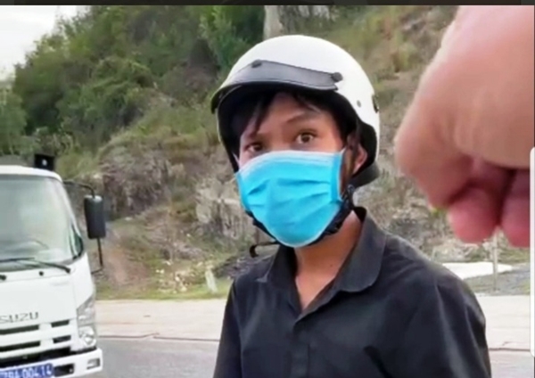 Vụ “Bánh mì không phải là lương thực” ở Khánh Hòa  Đạo đức công chức đâu rồi...