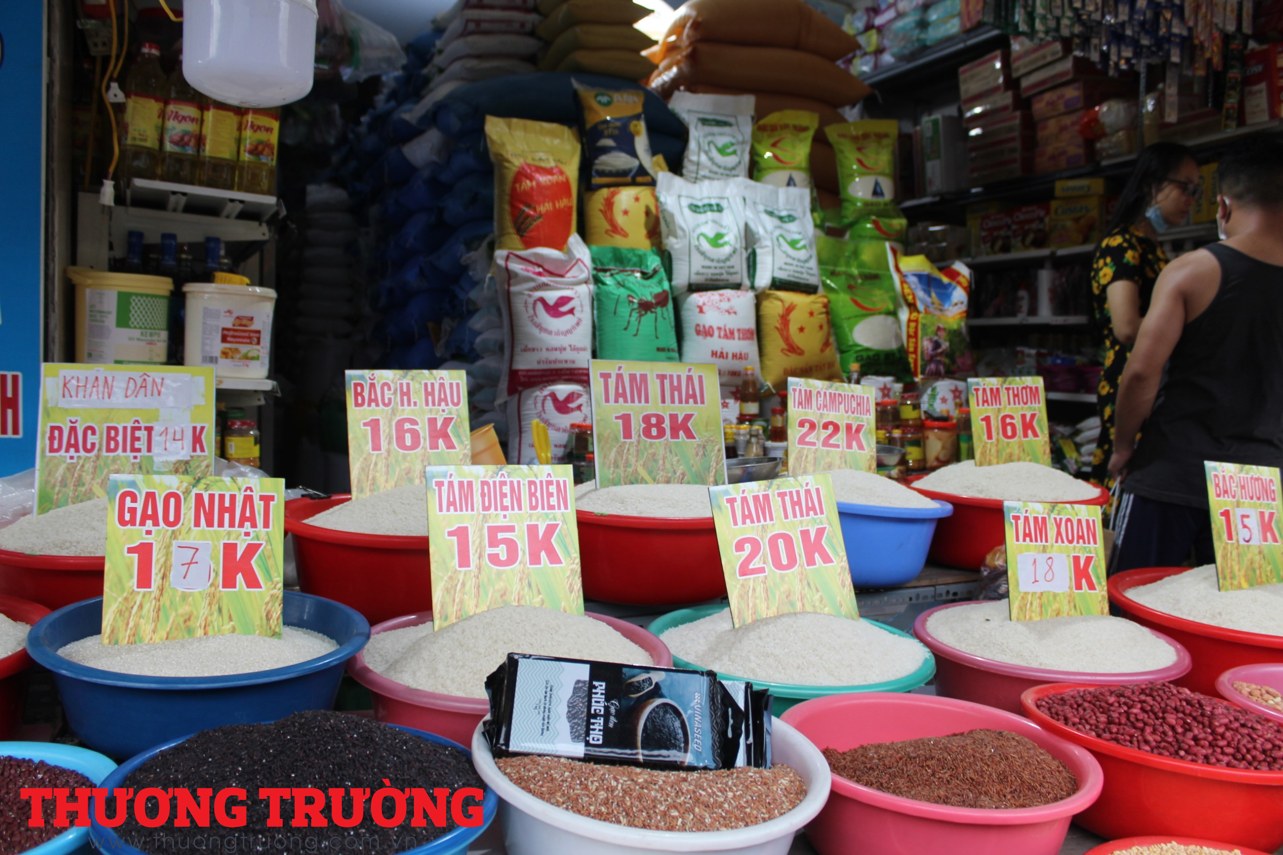 Hà Nội Hàng hóa dồi dào, giá cả ổn định tại các chợ dân sinh