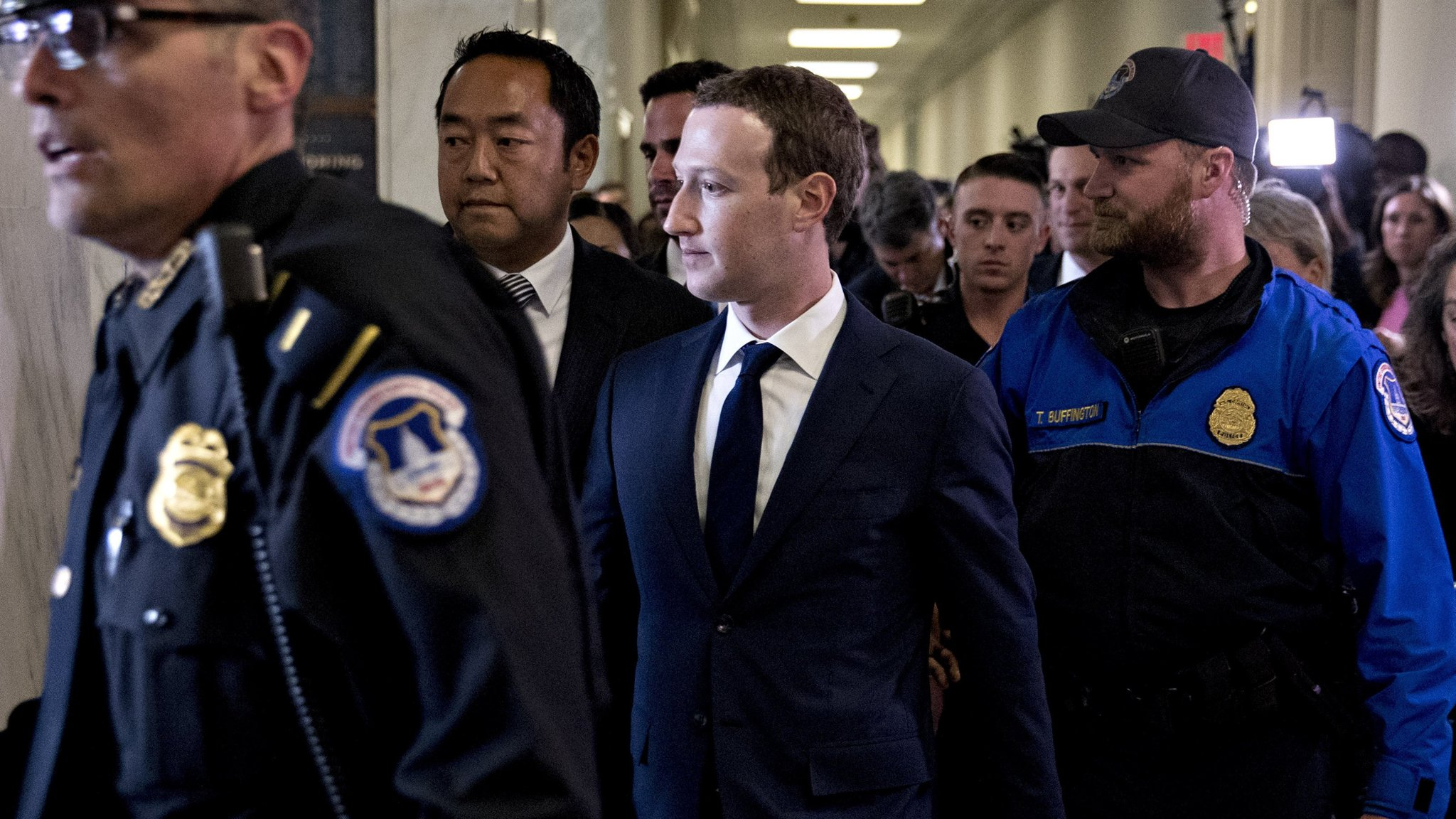 Facebook đã chi số tiền khổng lồ để bảo vệ Mark Zuckerberg