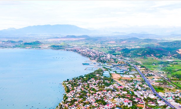 Khánh Hoà Đẩy mạnh thu hút vốn đầu các dự án phát triển Khu công nghiệp