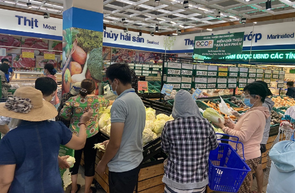 Hơn 1.000 ca mắc Covid-19, Khánh Hòa tạm ngừng hoạt động chợ truyền thống