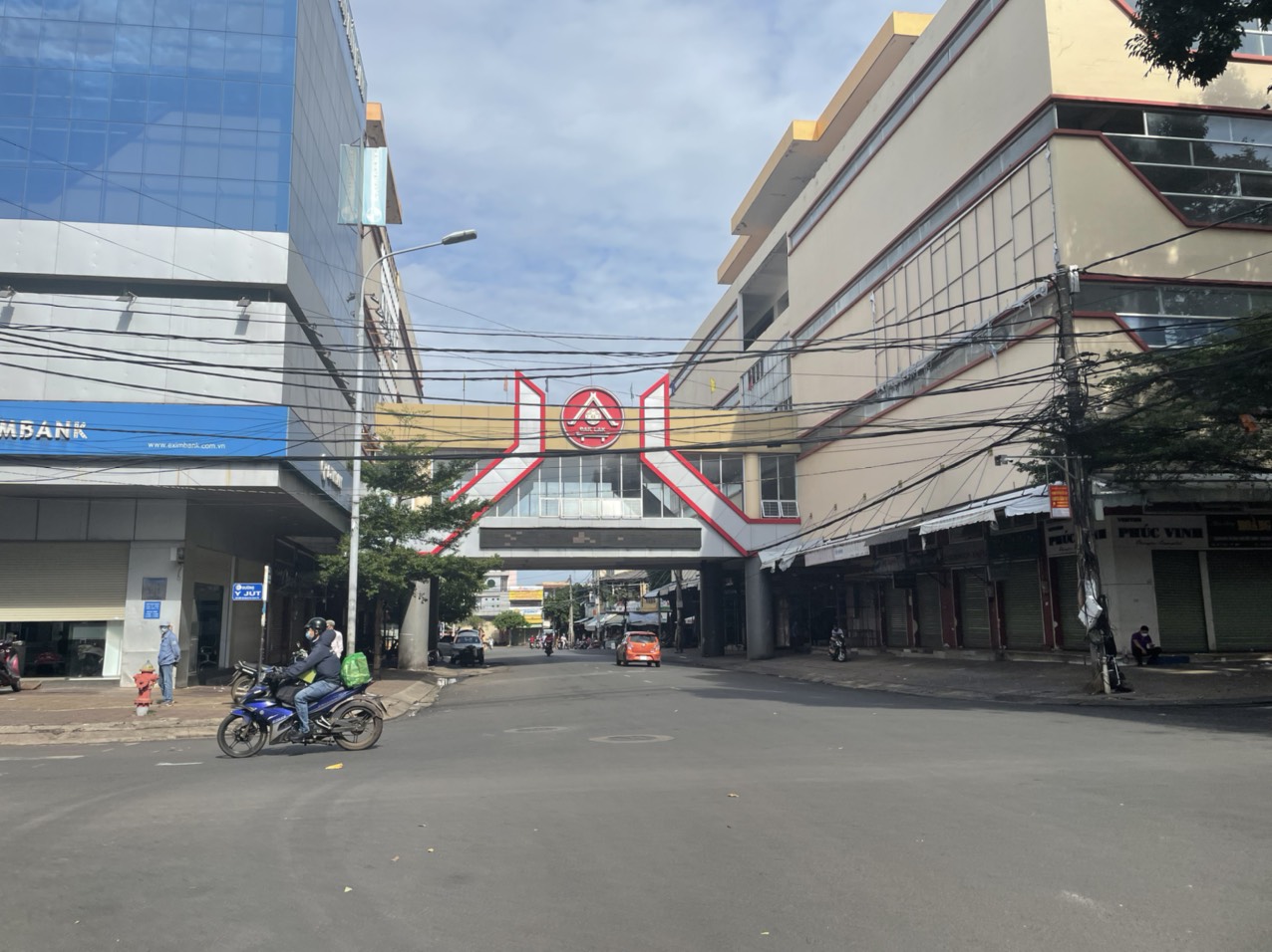 Video Người dân TP. Buôn Ma Thuột nhận thẻ đi chợ cần biết điều này