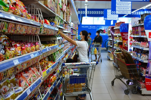 Tổng mức bán lẻ hàng hóa và doanh thu dịch vụ tiêu dùng tháng 7 giảm 8,3% 