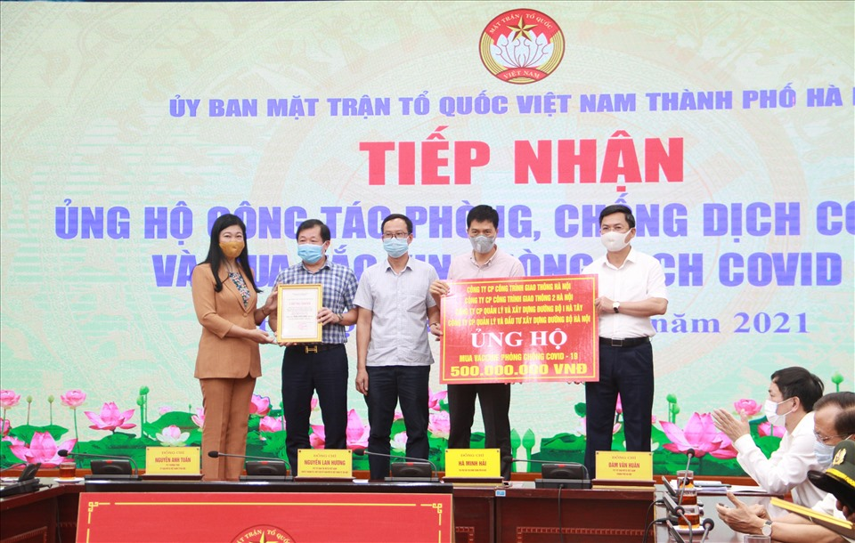 Hà Nội Tiếp nhận ủng hộ hơn 1,6 tỷ đồng phòng, chống dịch Covid-19
