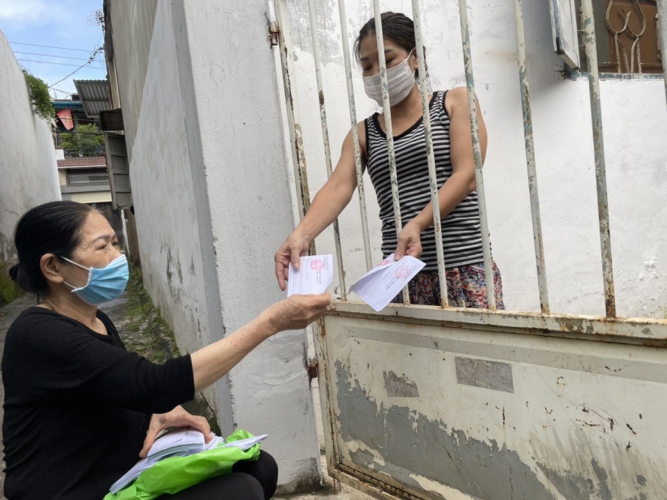 Đắk Lắk Nhiều hộ dân phản ánh chưa được phát phiếu đi chợ theo quy định