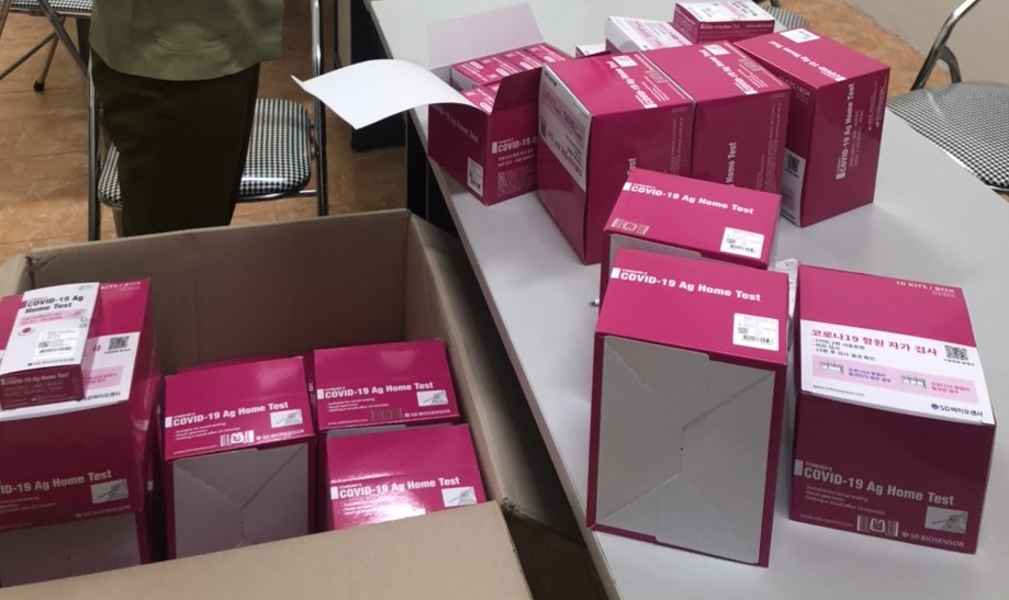 Hà Nội Xử phạt 60 triệu đồng đối tượng vận chuyển 400 hộp test Covid-19 nhập lậu
